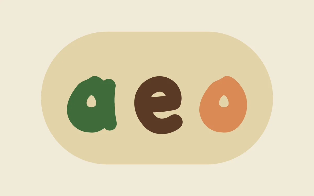 The letters a, e and o inside a rounded pod shape, showing Seedpod's seed-shaped counters.